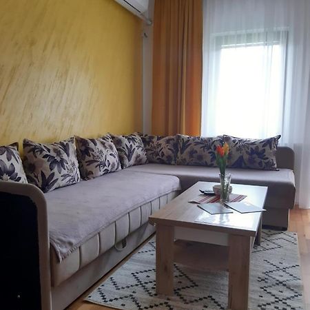 Apartman Lala Фоча Екстериор снимка