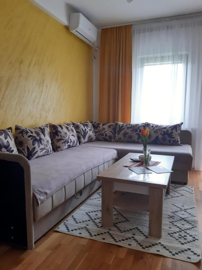 Apartman Lala Фоча Екстериор снимка