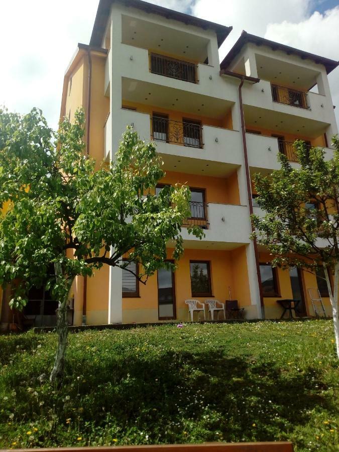 Apartman Lala Фоча Екстериор снимка